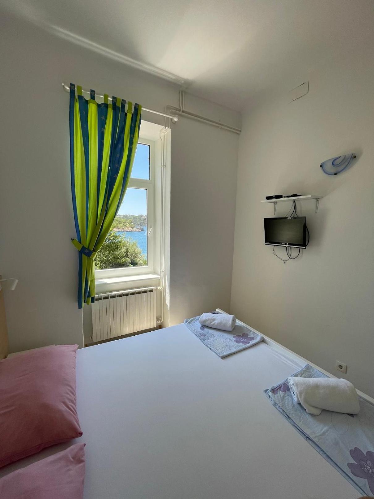 Bed&Breakfast Villa Eva オミサリ エクステリア 写真