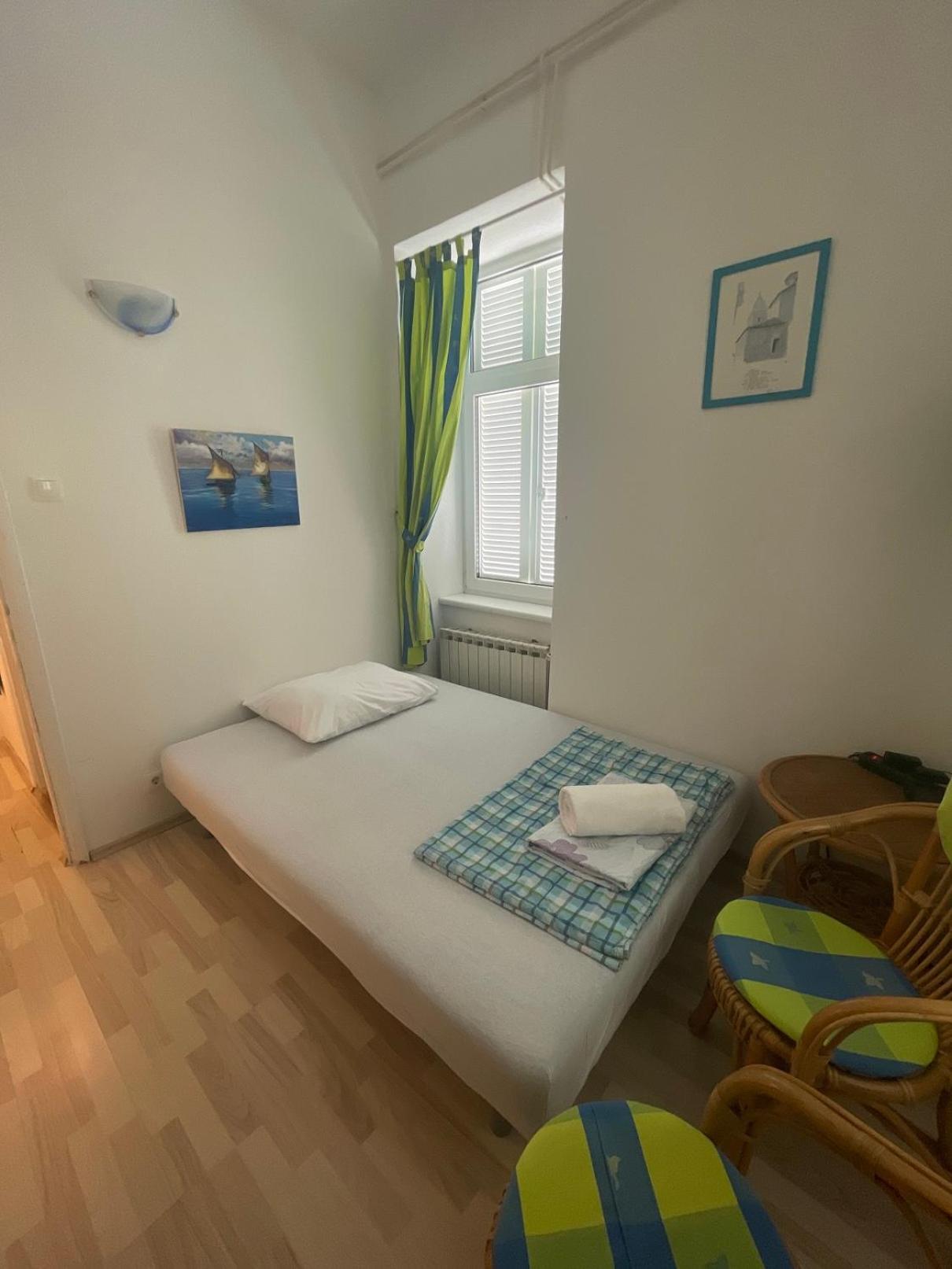 Bed&Breakfast Villa Eva オミサリ 部屋 写真