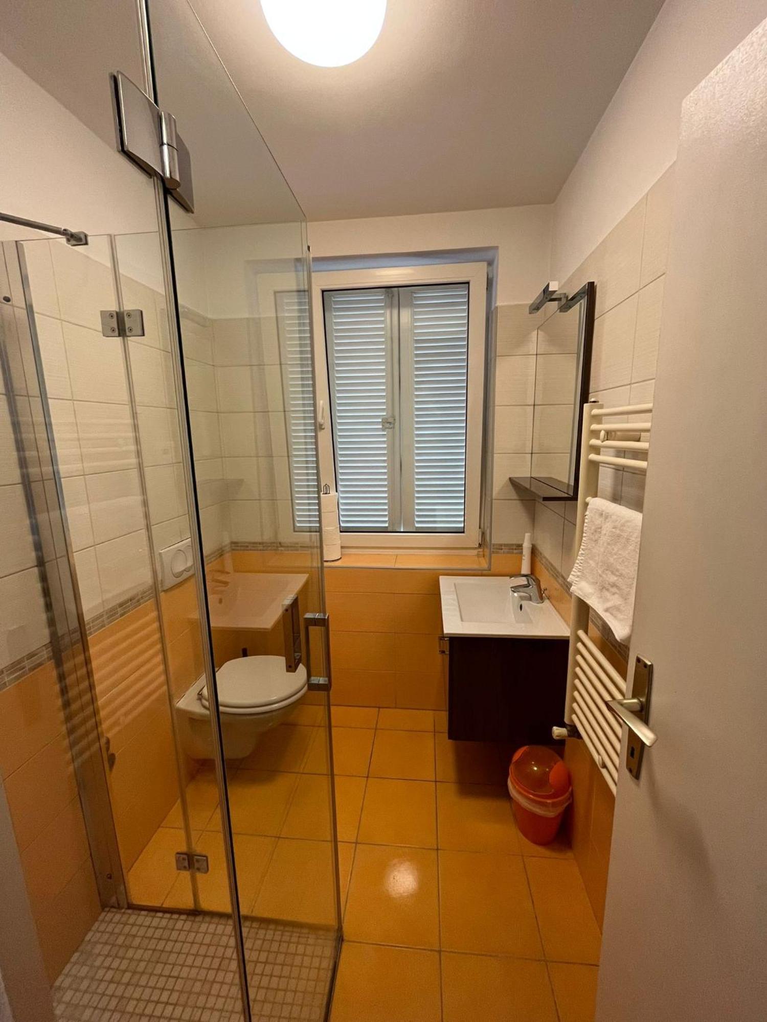 Bed&Breakfast Villa Eva オミサリ 部屋 写真